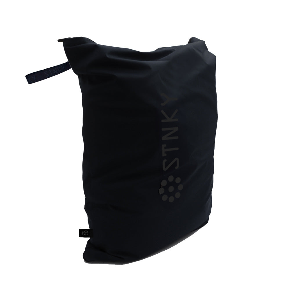 The Dirty Zone — Gym Bag Insert with a Built-In Wash Net