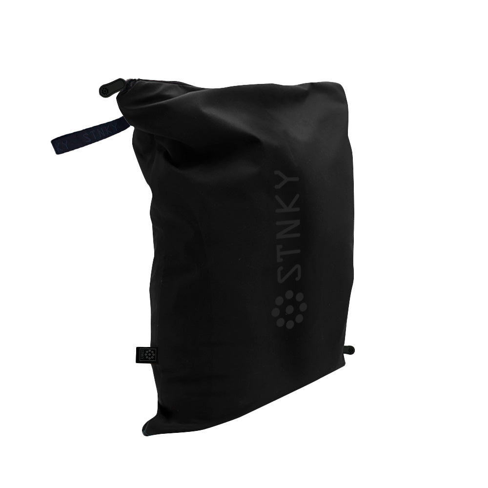 The Dirty Zone — Gym Bag Insert with a Built-In Wash Net